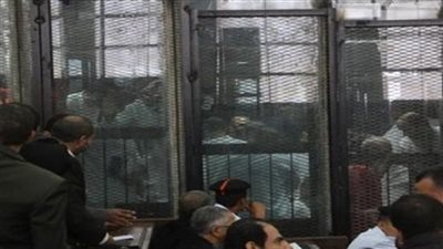 اليوم.. إعادة محاكمة متهم بحرق سيارتي شرطة بمصر القديمة