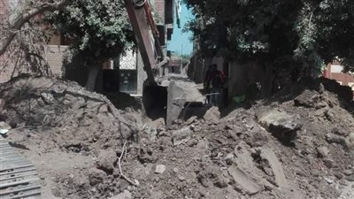 حياة كريمة بالمنوفية.. مد وإحلال شبكات الصرف الصحي والمياه داخل 16 منطقة في الشهداء