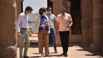 وزير السياحة والآثار يصطحب مديرعام منظمة اليونسكو في جولة بمحافظة أسوان (صور)