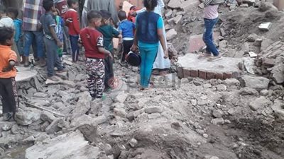 مصرع وإصابة 3 أشخاص في انهيار منزل بأسوان 