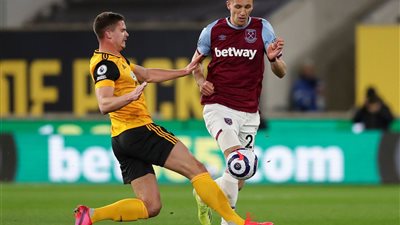 وست هام يفوز على ولفرهامبتون ويرتقي للمركز الرابع في الدوري الإنجليزي 