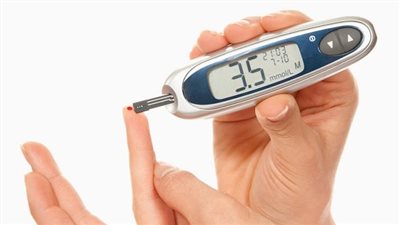 تعرف على الأوقات الصحيحة لقياس نسبة السكر أثناء الصيام