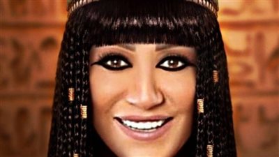 وفاء عامر في زي وبملامح فرعونية وهكذا علقت على صورتها