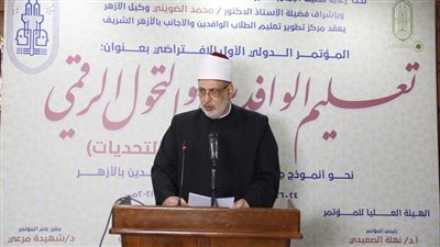 وكيل الأزهر يستعرض جهود تطبيق التحول الرقمي وتحديث منظومة التعليم