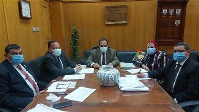 لجنة قيادات جامعة بنها تستقبل المتقدمين للوظائف الإشرافية