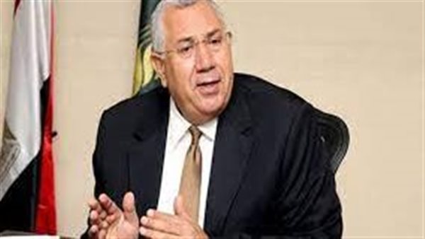 وزير الزراعة و استصلاح