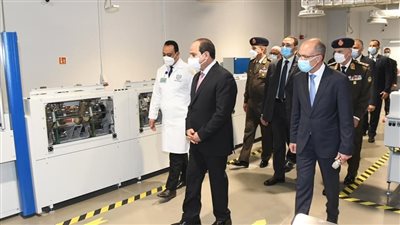 السيسي: مجمع الإصدارات المؤمنة والذكية صرحًا تكنولوجيًا عملاقًا (صور)