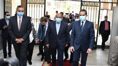 وزير التنمية المحلية يصل إلى مقر محافظة الغربية لتفقد بعض المشروعات 