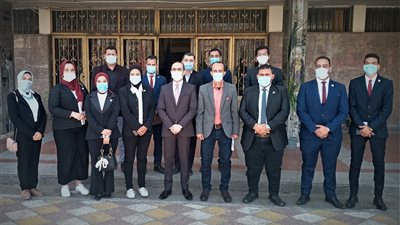 نائب محافظ سوهاج يلتقي عددًا من أعضاء برلمان الشباب 