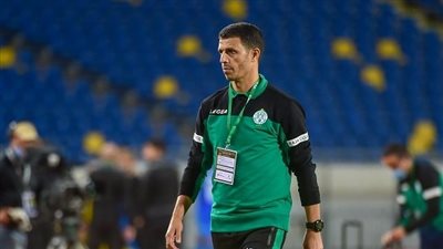 منافس بيراميدز.. جمال السلامي يستقيل من تدريب الرجاء المغربي