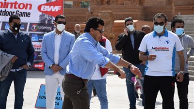 وزير الرياضة يشهد مهرجان الريشة الطائرة الهوائية بقصر البارون