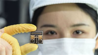 شركات عالمية تحذر من استمرار أزمة الرقائق الإلكترونية حتى نهاية 2022