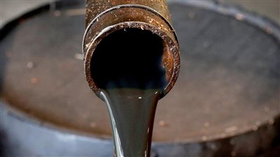 النفط ينهي تعاملات الأسبوع متراجعا 2%