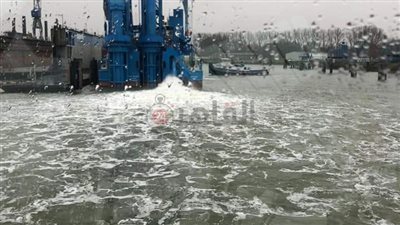 وصول الكراكة مهاب مميش منطقة البحيرات بقناة السويس (صور)