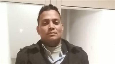 فرد أمن يعثر على مليون جنيه ويسلمها بعد تحرير محضر بمدينتي (صور)