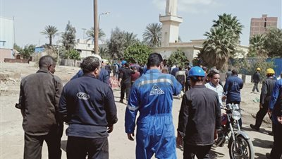 عمال ورش الفرز بالسكة الحديد يوقفون العمل اعتراضًا على زيادة الساعات اليومية (صور)