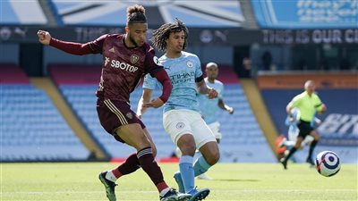 ليدز يونايتد يتقدم على مانشستر سيتي بهدف في الشوط الأول