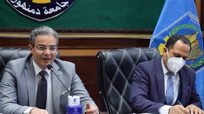 بحضور نقيب الإعلاميين.. رئيس جامعة دمنهور يدشن قرعة ملتقى حور الثالث للفنون
