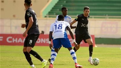 بعد مرور 15 دقيقة.. التعادل السلبي يسيطر على مباراة الزمالك وتونجيث 