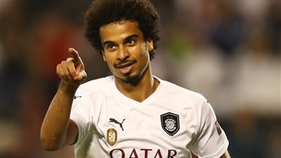 تشافي يعلن غياب أكرم عفيف عن قائمة السد الآسيوية