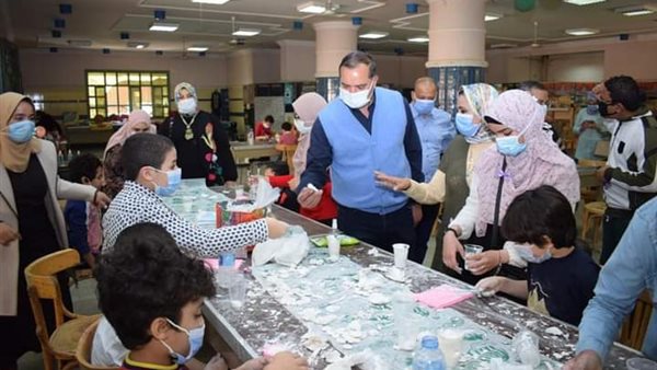 ورشة لتصينع زينة