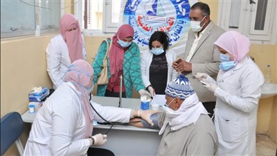 جامعة كفر الشيخ تطلق قوافل شاملة ضمن مبادرة حياة كريمة (صور)