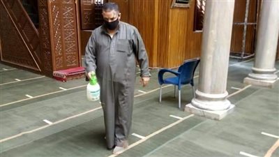 احترازًا من كورونا.. تطهير مساجد سنورس بالفيوم استعدادًا لشهر رمضان المبارك (صور)