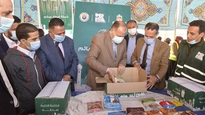 محافظ أسيوط يشهد تجهيز 7 آلاف 