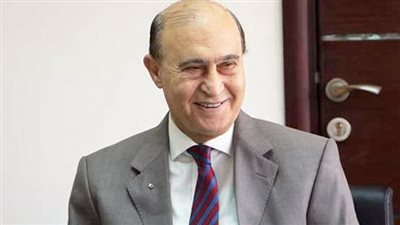 الفريق مهاب مميش: تقديم الخدمات البحرية للسفن يضاعف أرباح قناة السويس 