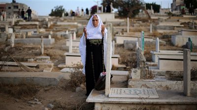 ما حكم طلعة رجب لتوزيع الصدقات عند المقابر؟.. الإفتاء تجيب 