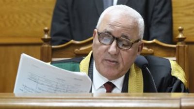 لتشكيل لجنة ثلاثية.. تأجيل محاكمة 3 متهمين بـ