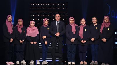 أول مرة مدرسة بنات تصل لنهائي برنامج العباقرة.. إحدى الفائزات: 