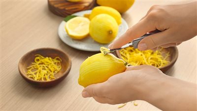 6 حيل ذكية لإعادة استخدام الليمون المعصور