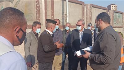 محافظ القليوبية: رفع القمامة بالشوارع والميادين وتطوير شبكات المياه بشبرا الخيمة (صور) 