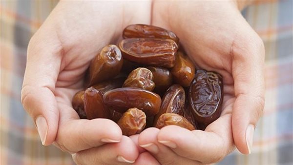 فضل إفطار الصائم