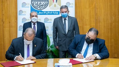 بروتوكولات تعاون بين الإنتاج الحربي وقطاع الأعمال والعربية للتصنيع في مجال توريد الأخشاب 