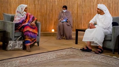 وزير الخارجية الإماراتي يستقبل نظيرته السودانية لبحث عدد من القضايا