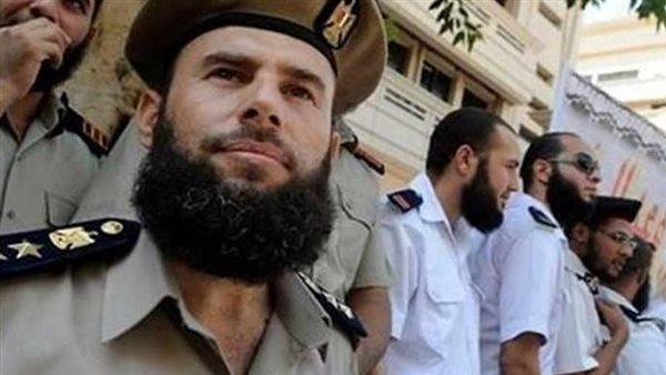 الضباط الملتحين