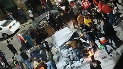 إصابة 4 أشخاص في حادث تصادم سيارتين بالبحيرة