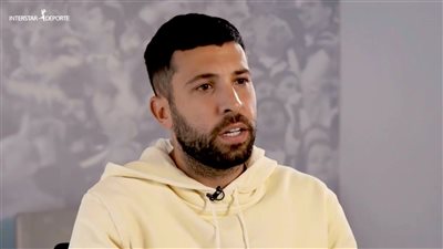 ألبا يوجه رسالة لميسي بعد التتويج بكأس إسبانيا