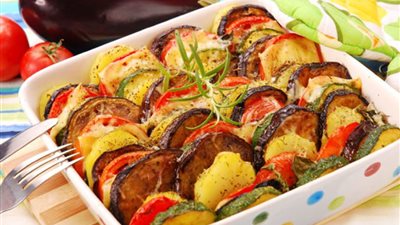 تعرفِ على طريقة عمل صينية مصفوفة الباذنجان 