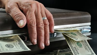 احتيال بنكي جريء..عصابة تشغل فرعا وهميا لبنك الدولة الهندي لمدة 10 أيام