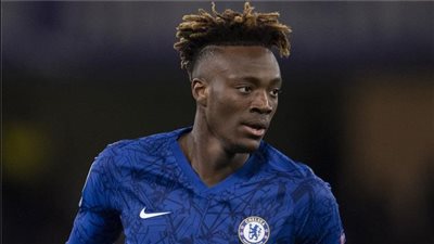 تشيلسي يحسم قراره النهائي بشأن مستقبل أبراهام 