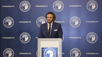 ممدوح عيد يغادر إلى الإمارات لوضع خطة إعداد بيراميدز للموسم الجديد