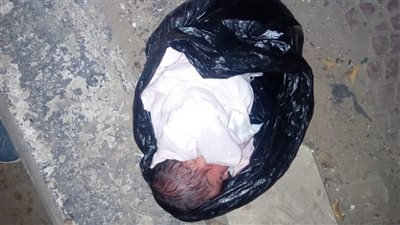 العثور على طفل حديث الولادة داخل كيس أسود بطنطا