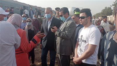 محافظ القليوبية يصل موقع حادث قطار طوخ لمتابعة آخر التطورات