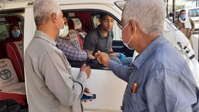 80 غرامة فورية لعدم ارتداء الكمامة و30 محضر مخالفات لمواجهة انتشار إصابات كورونا بسوهاج