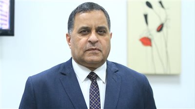 عاجل.. أنباء عن إقالة رئيس هيئة السكة الحديد