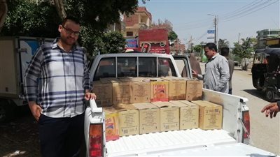 تموين الفيوم: ضبط تاجرة بحوزتها سلع تموينية قبل بيعها في السوق السوداء (صورة)