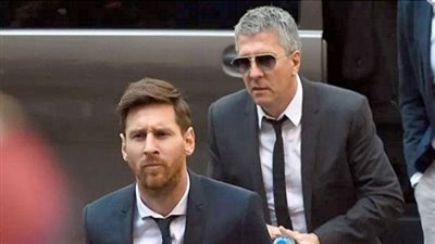 والد ميسي يرفض عرض تمديد العقد مع إدارة باريس سان جيرمان